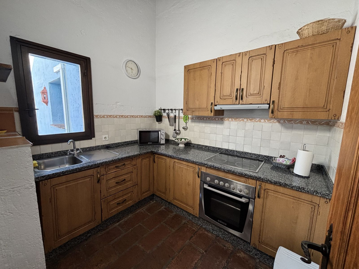 6 Bed Commercial unit for sale in Júzcar Costa Del Sol, Málaga, Spain