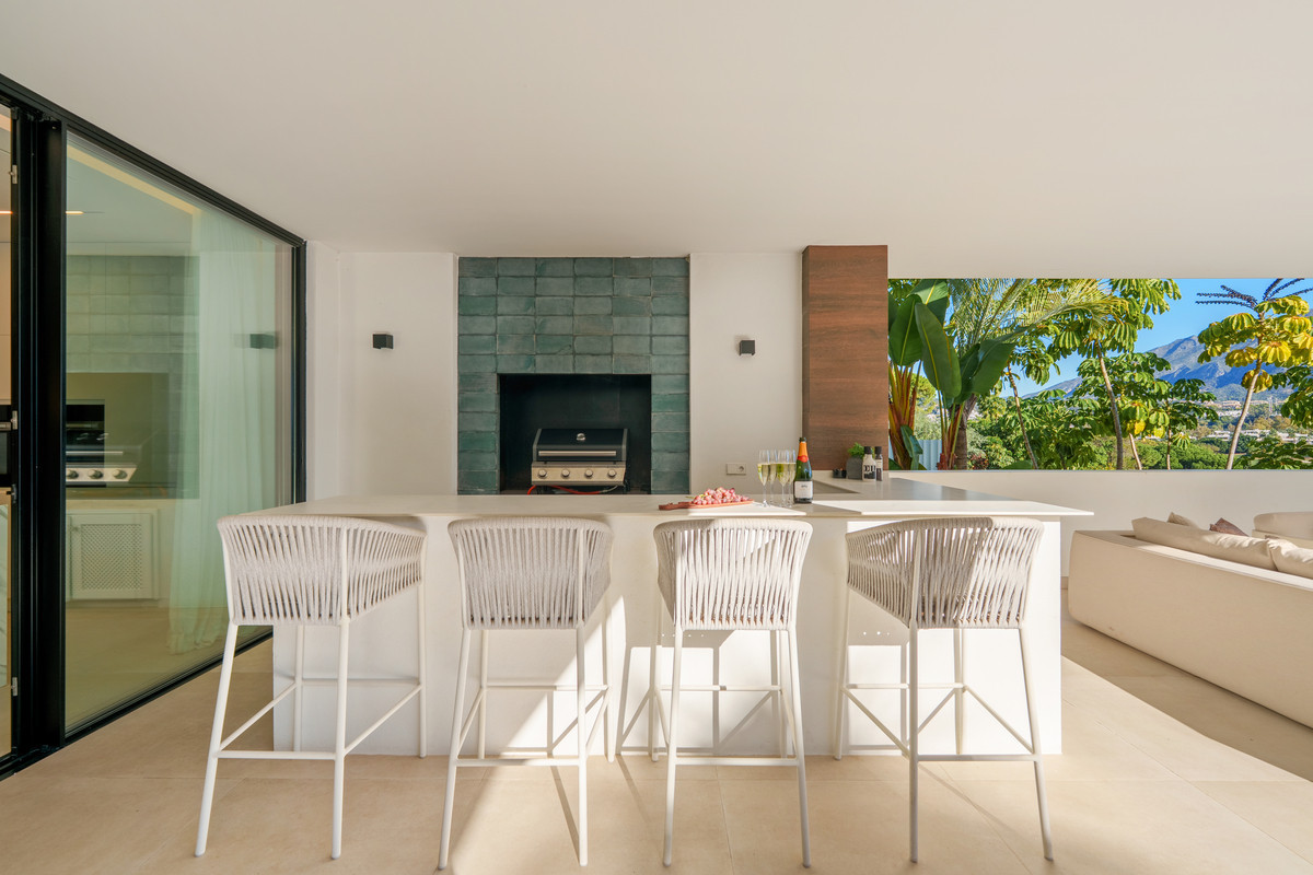 Se vende Villa - Chalet de 5 dormitorios en Costa Del Sol, Málaga, España