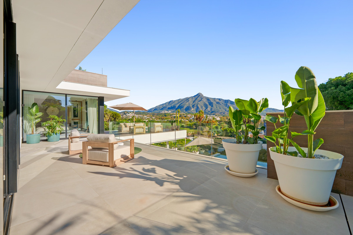 Se vende Villa - Chalet de 5 dormitorios en Costa Del Sol, Málaga, España
