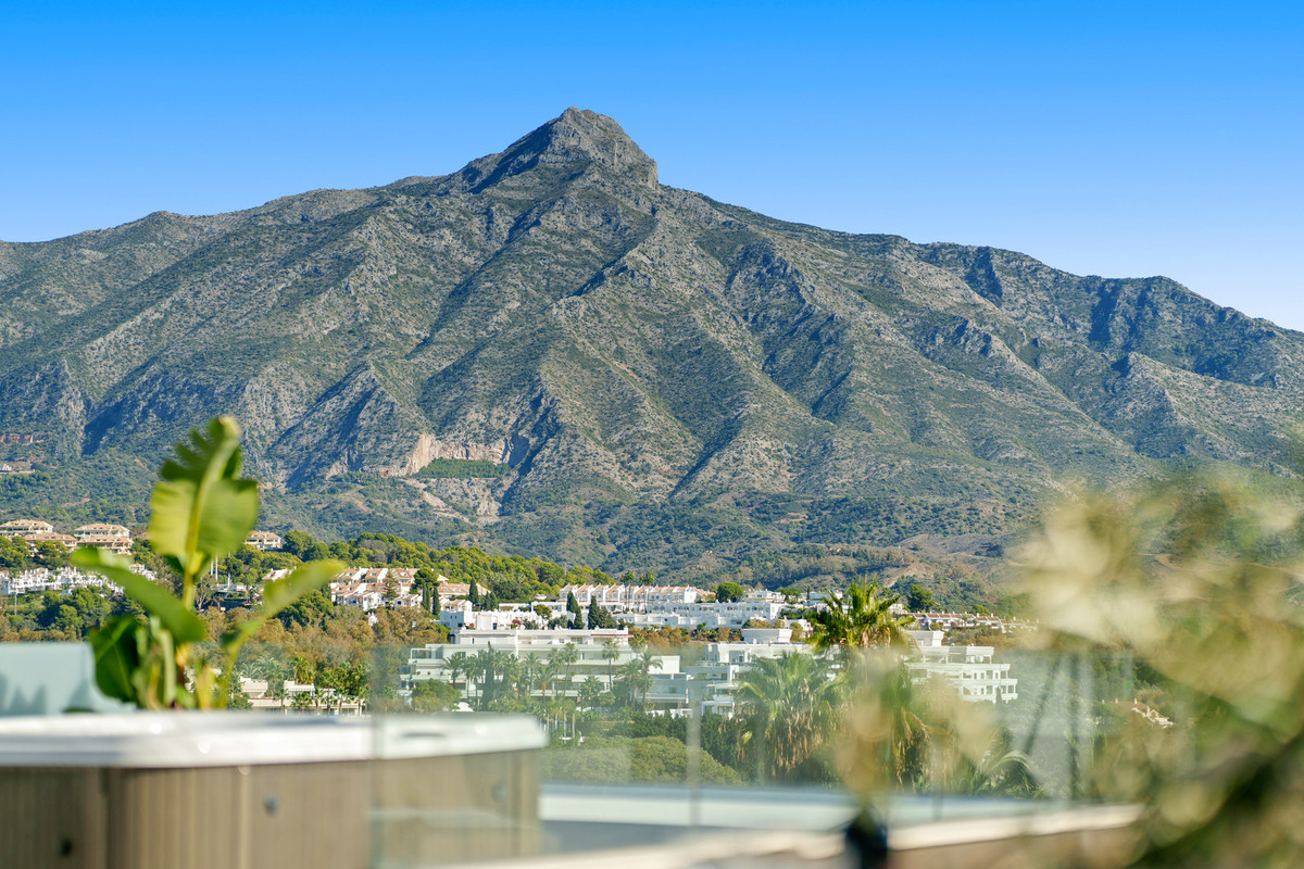 Se vende Villa - Chalet de 5 dormitorios en Costa Del Sol, Málaga, España