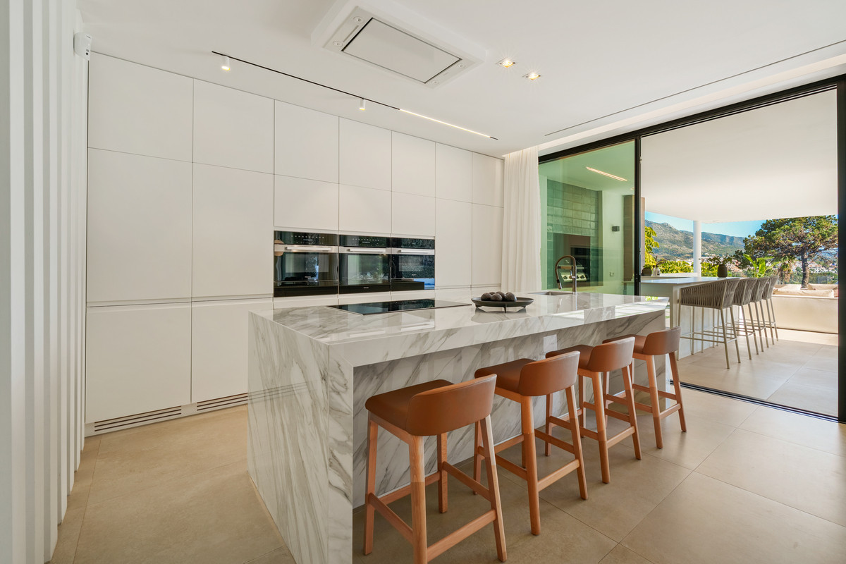 Se vende Villa - Chalet de 5 dormitorios en Costa Del Sol, Málaga, España