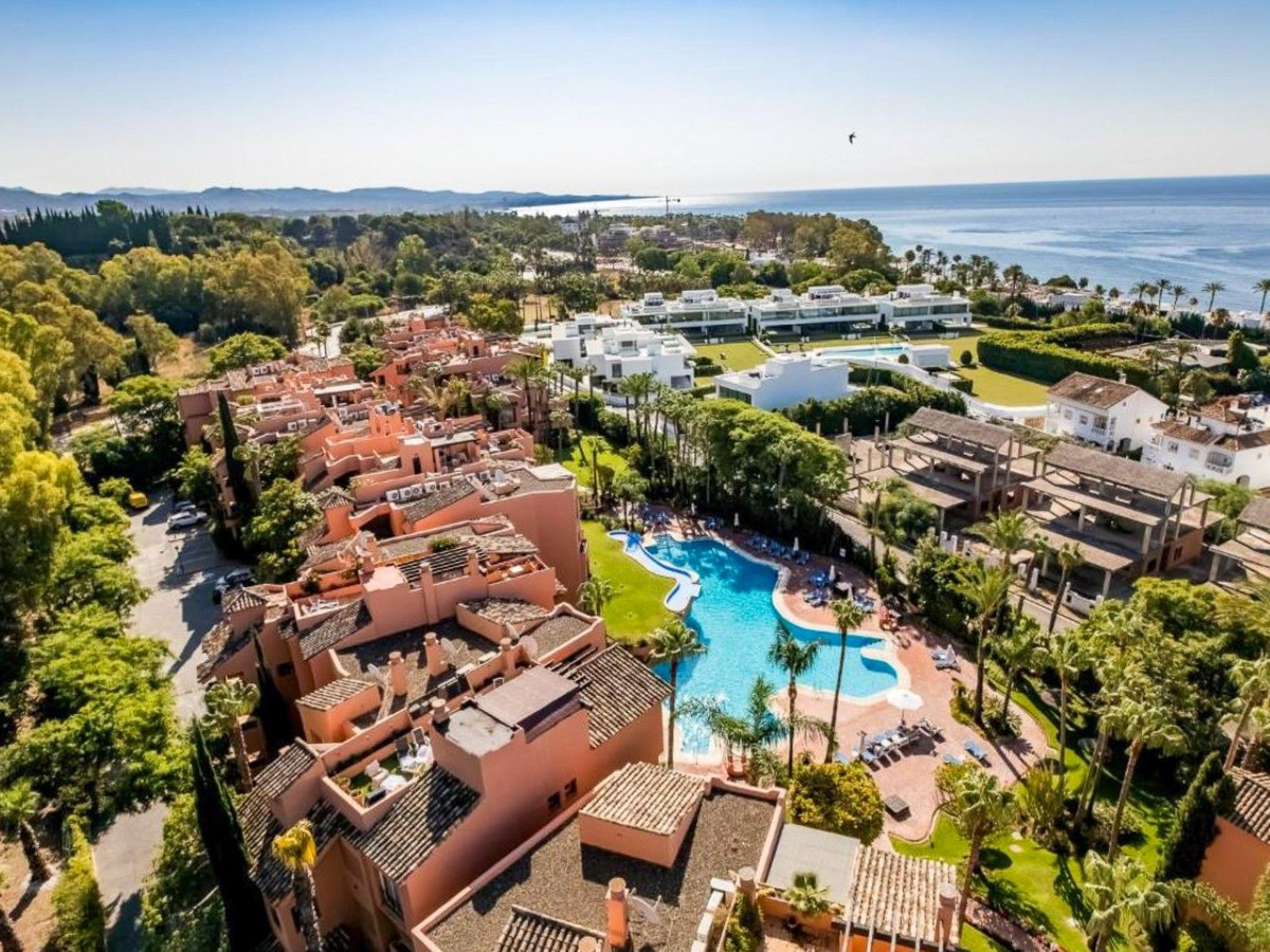Se vende Apartamento Planta Media de 2 dormitorios en Costa Del Sol, Málaga, España