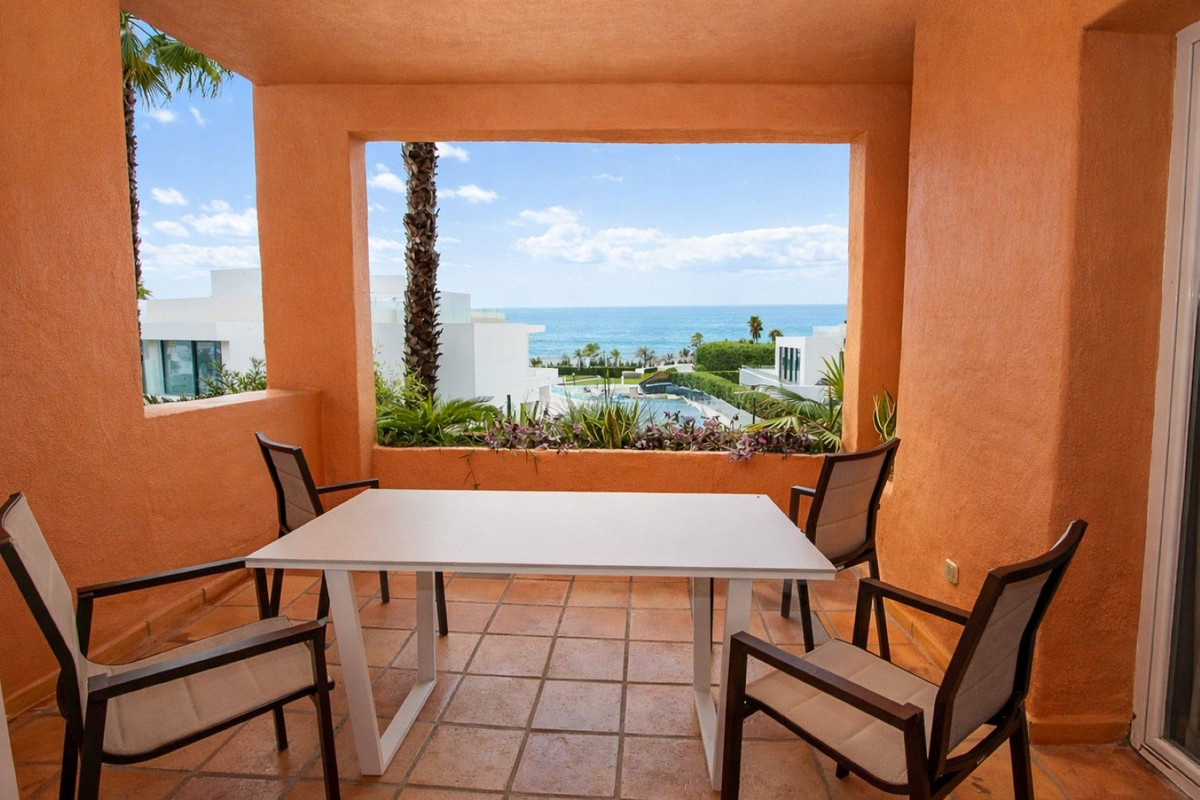 Se vende Apartamento Planta Media de 2 dormitorios en Costa Del Sol, Málaga, España