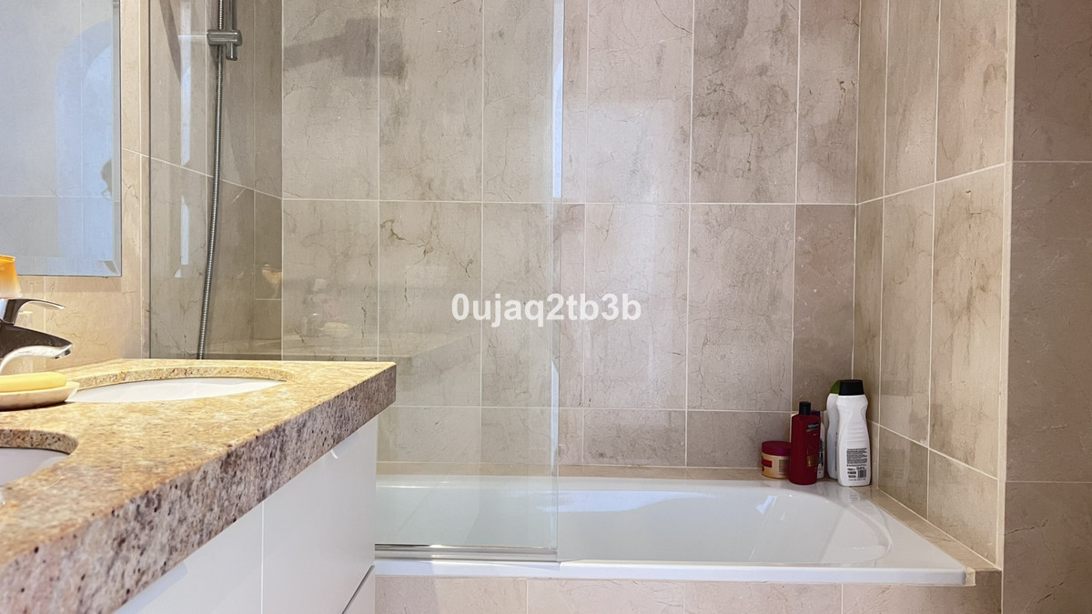 4 Bed Apartment for sale in Nueva Andalucía Costa Del Sol, Málaga, Spain
