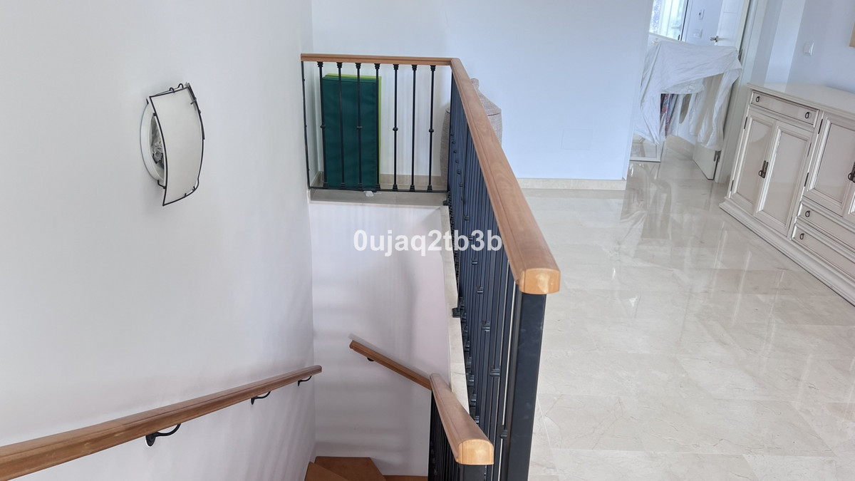 4 Bed Apartment for sale in Nueva Andalucía Costa Del Sol, Málaga, Spain