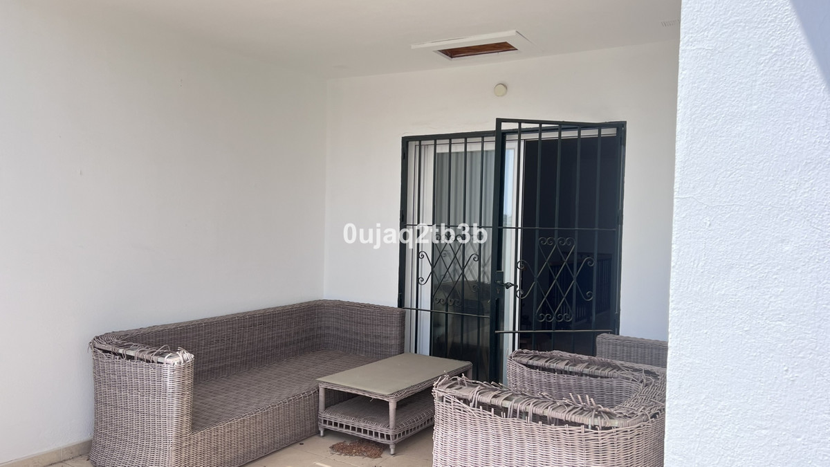 4 Bed Apartment for sale in Nueva Andalucía Costa Del Sol, Málaga, Spain