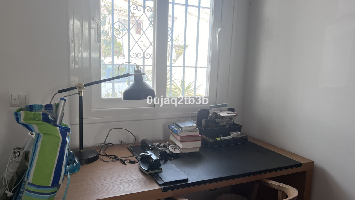 4 Bed Apartment for sale in Nueva Andalucía Costa Del Sol, Málaga, Spain