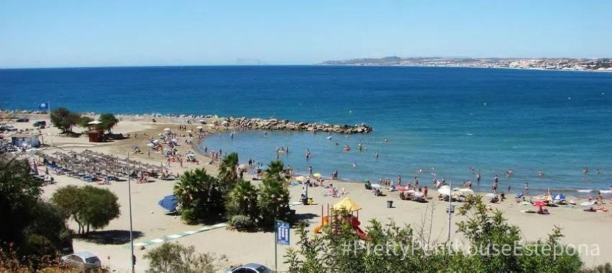 3 Bed Apartment for sale in Estepona Costa Del Sol, Málaga, Spain