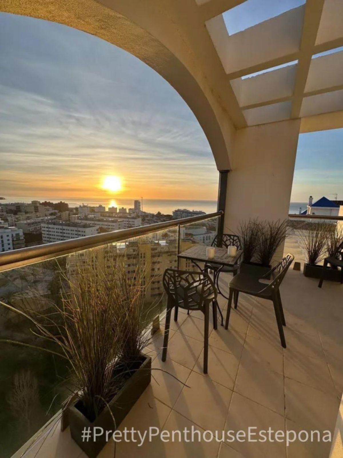 3 Bed Apartment for sale in Estepona Costa Del Sol, Málaga, Spain