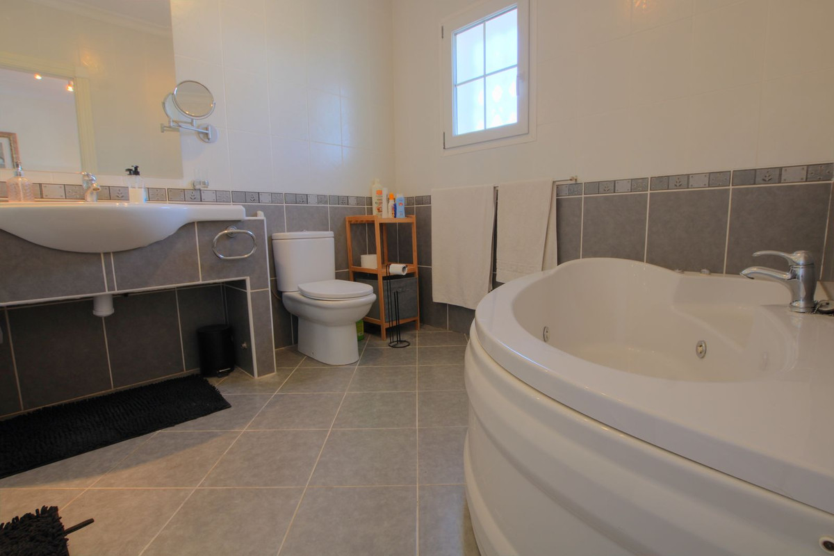 7 Bed Townhouse for sale in La Cala Golf Costa Del Sol, Málaga, Spain