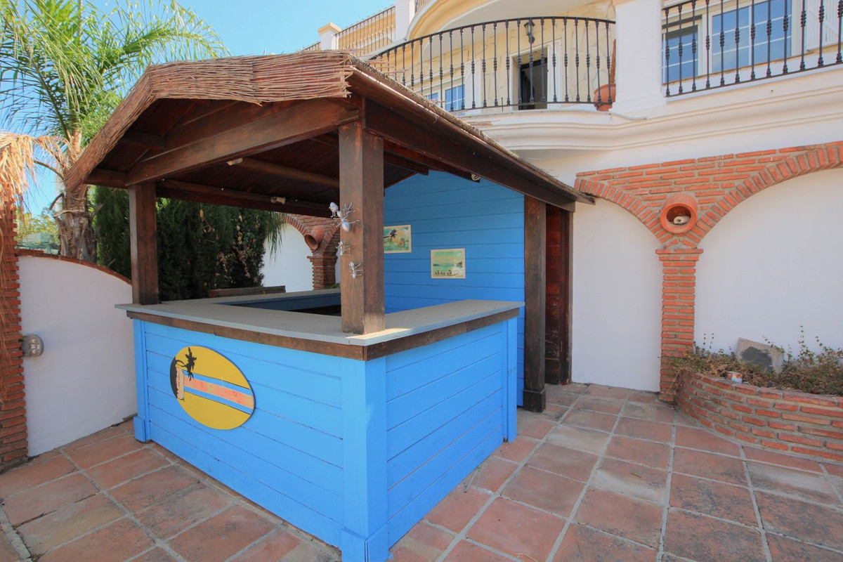 7 Bed Townhouse for sale in La Cala Golf Costa Del Sol, Málaga, Spain