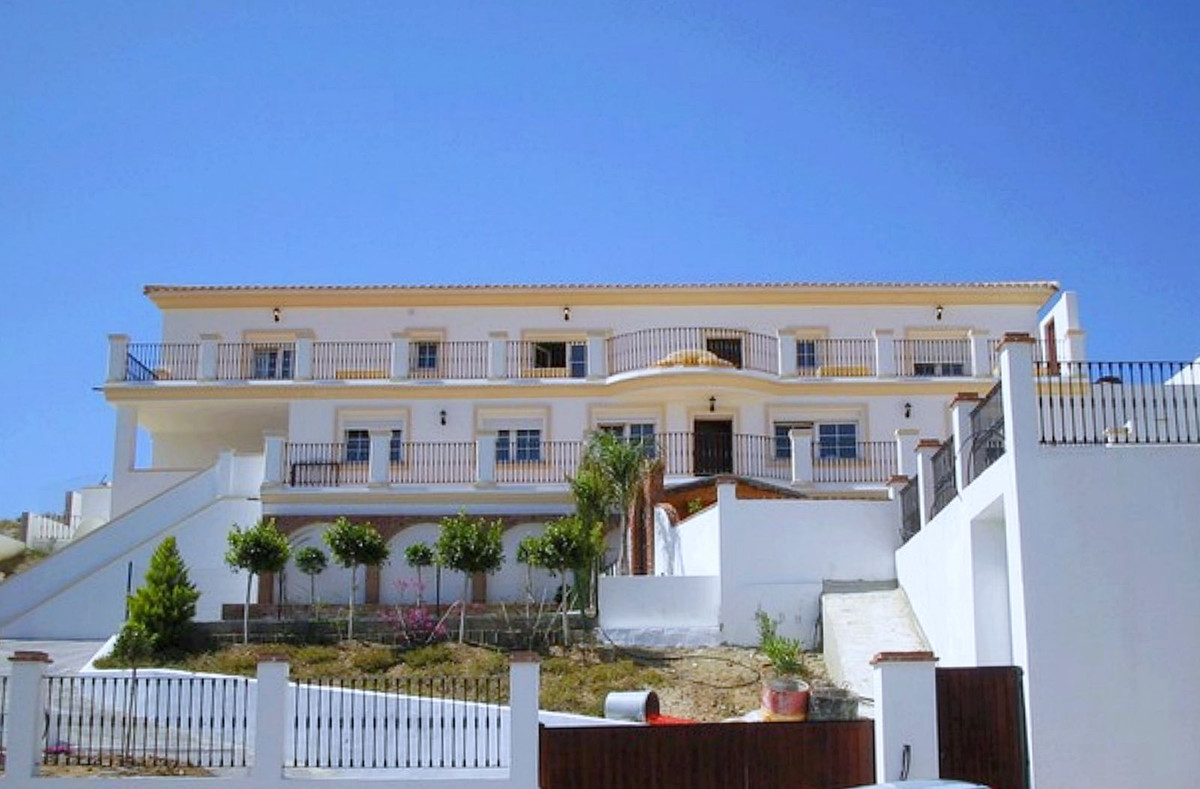 7 Bed Townhouse for sale in La Cala Golf Costa Del Sol, Málaga, Spain