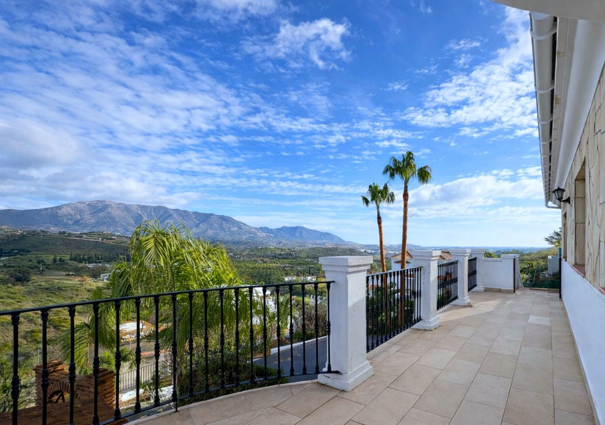 7 Bed Townhouse for sale in La Cala Golf Costa Del Sol, Málaga, Spain