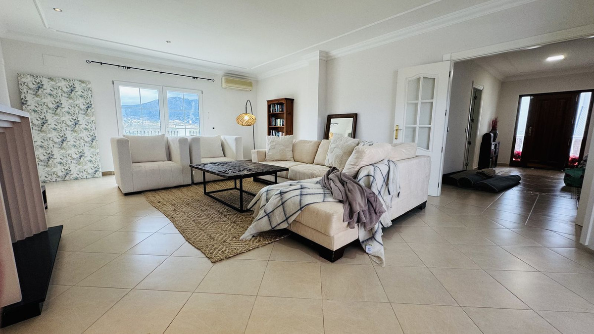 7 Bed Townhouse for sale in La Cala Golf Costa Del Sol, Málaga, Spain