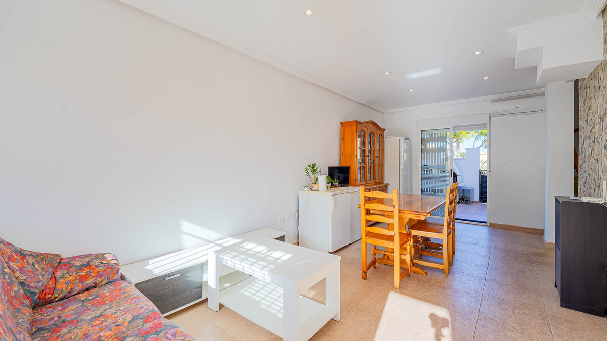 2 Bed Townhouse for sale in Punta Prima Costa Blanca, Alicante, Spain