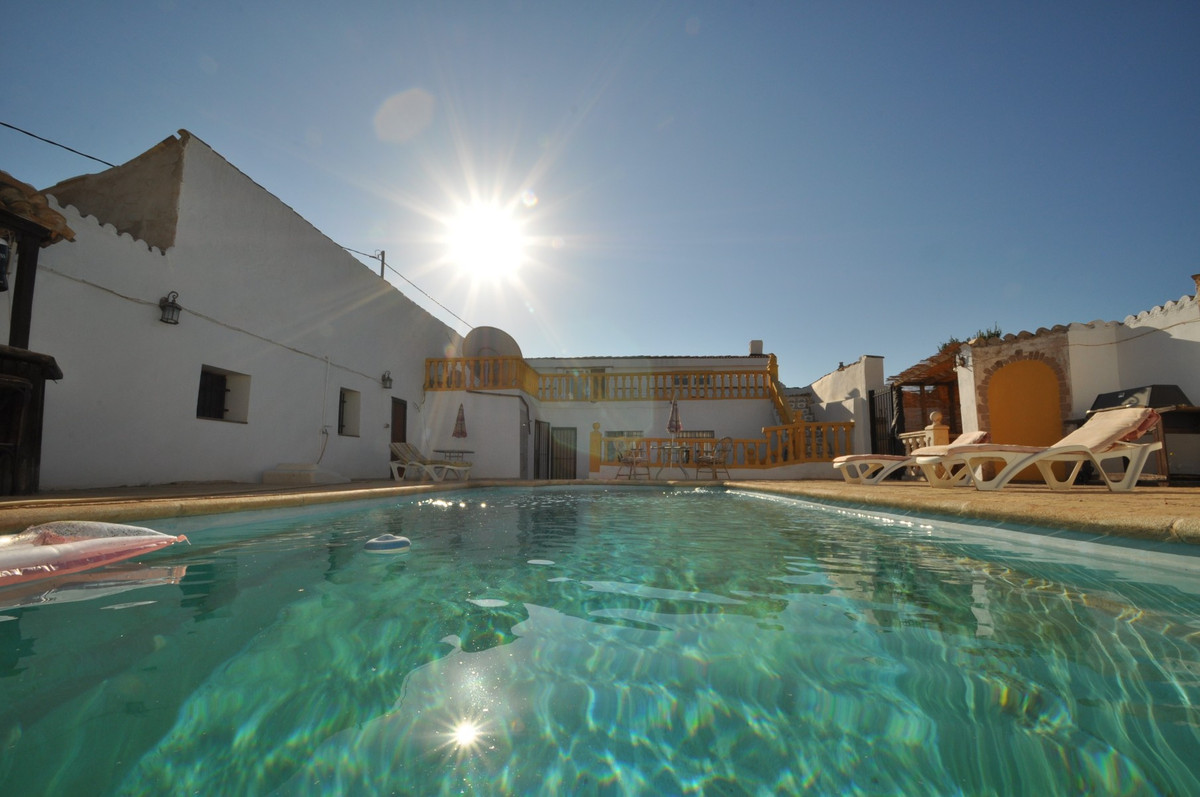 Se vende Finca - Cortijo de 8 dormitorios en Costa Blanca, Alicante, España