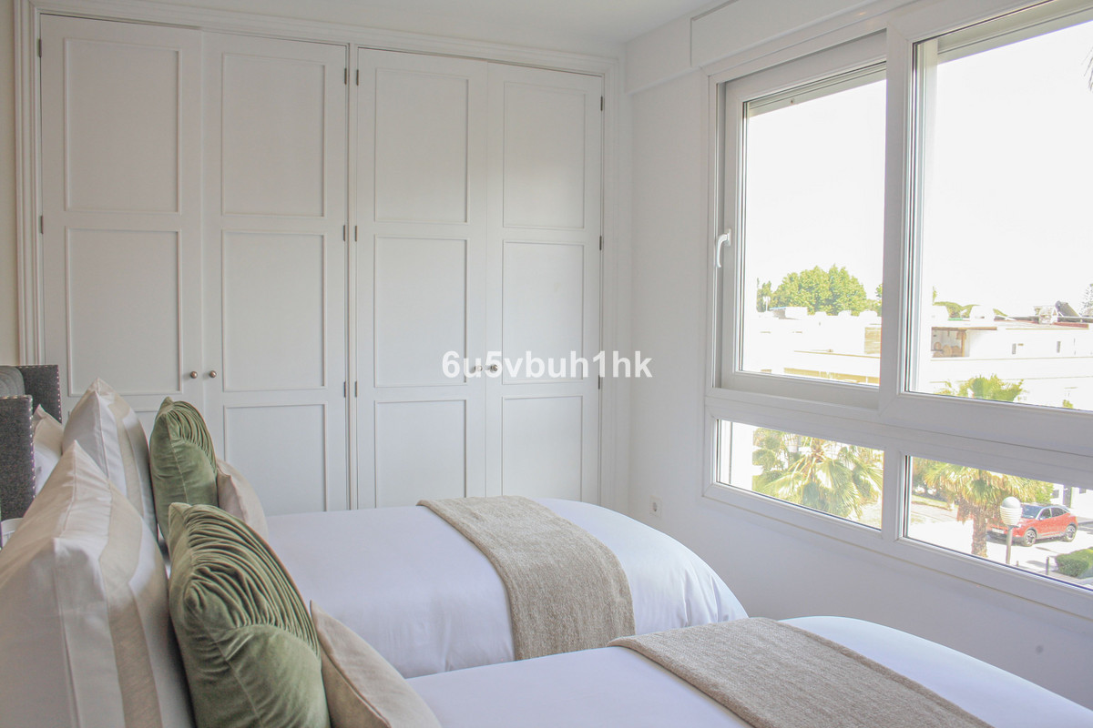 2 Bed Apartment for sale in Marbella Costa Del Sol, Málaga, Spain