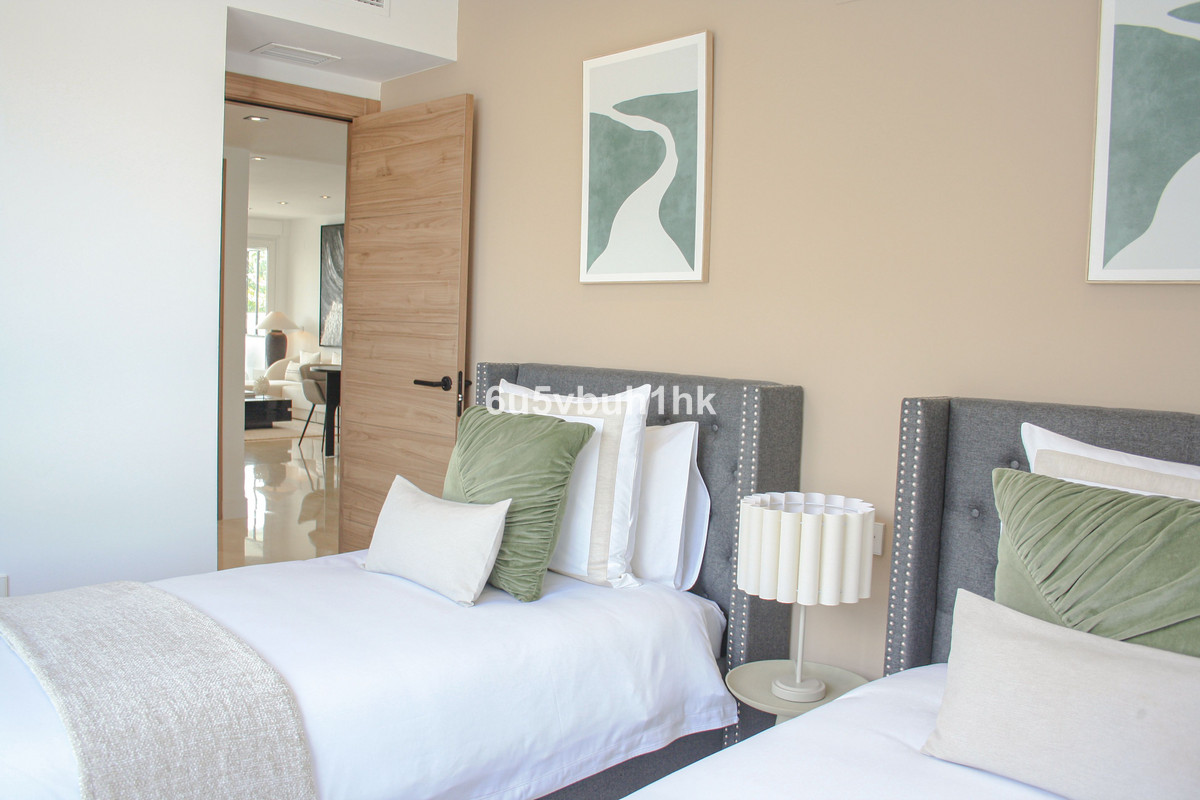 2 Bed Apartment for sale in Marbella Costa Del Sol, Málaga, Spain