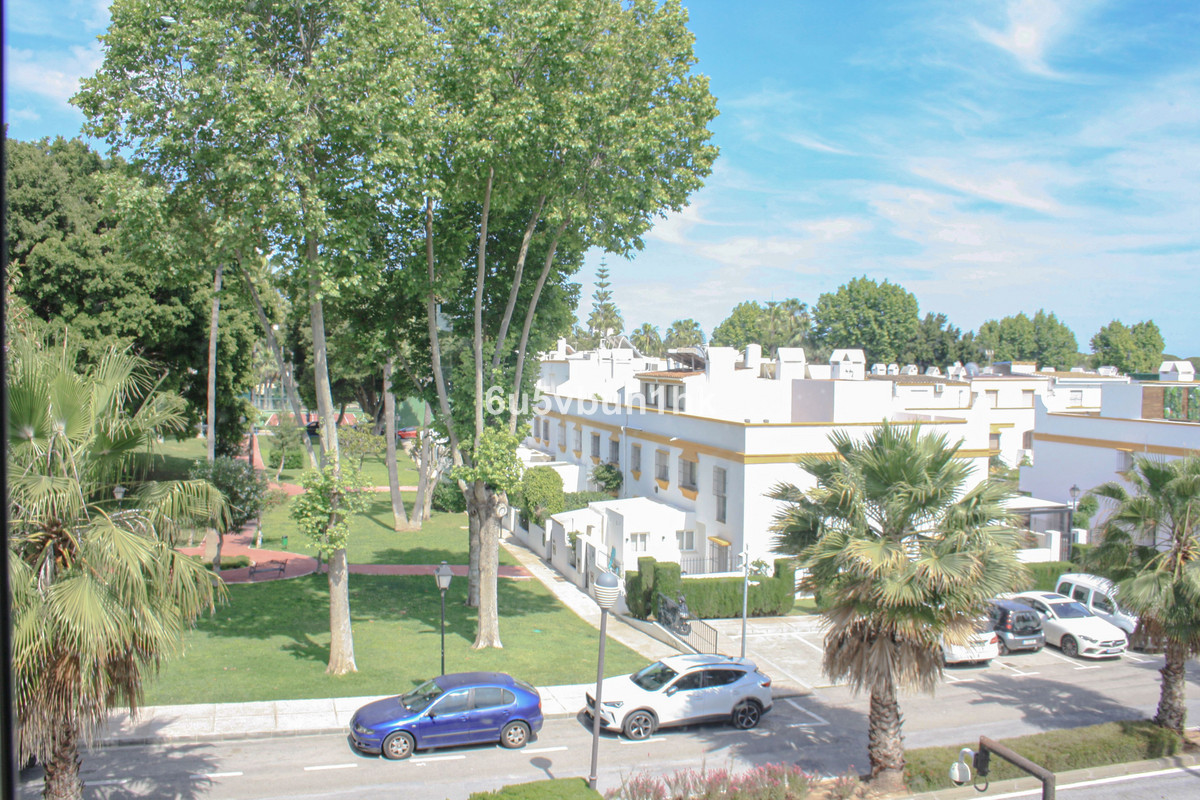 2 Bed Apartment for sale in Marbella Costa Del Sol, Málaga, Spain