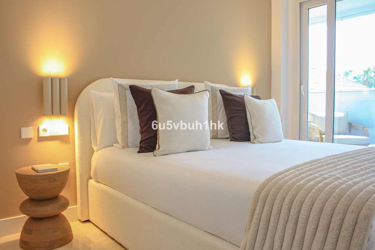 2 Bed Apartment for sale in Marbella Costa Del Sol, Málaga, Spain