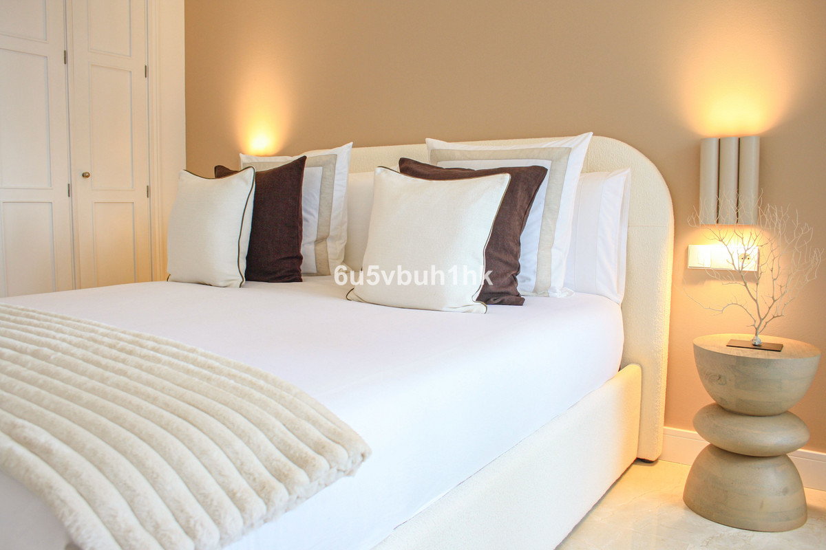 2 Bed Apartment for sale in Marbella Costa Del Sol, Málaga, Spain
