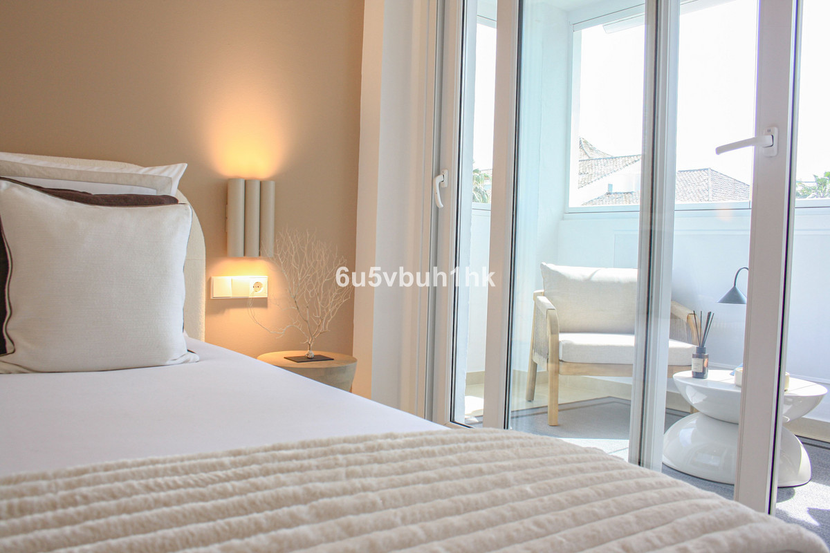 2 Bed Apartment for sale in Marbella Costa Del Sol, Málaga, Spain