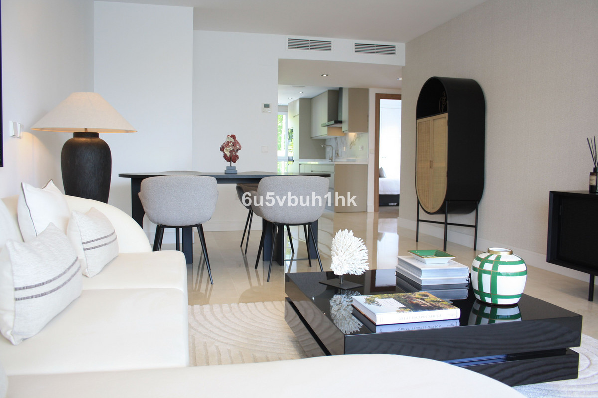 2 Bed Apartment for sale in Marbella Costa Del Sol, Málaga, Spain