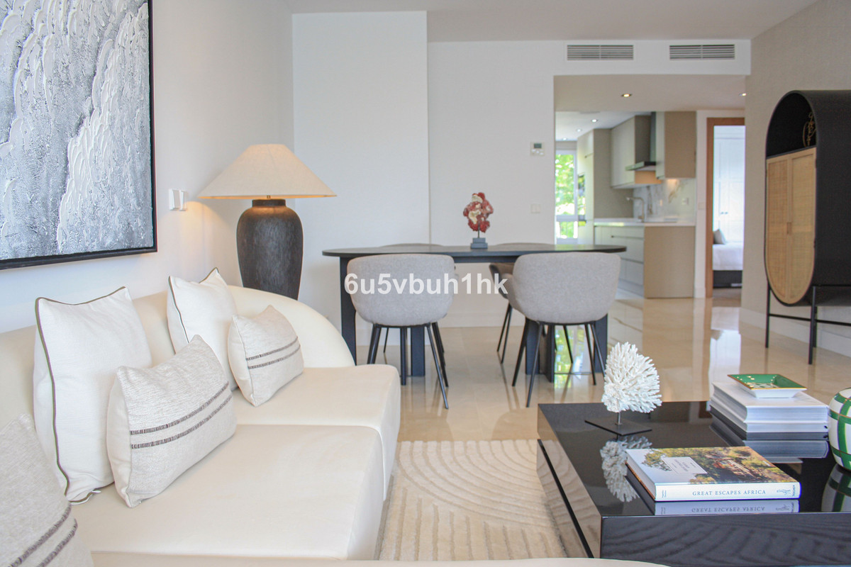 2 Bed Apartment for sale in Marbella Costa Del Sol, Málaga, Spain