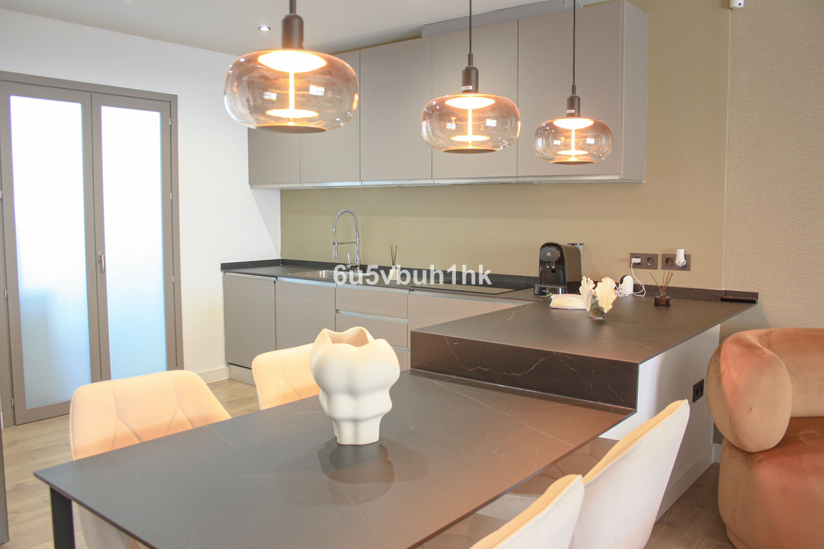 4 Bed Apartment for sale in Marbella Costa Del Sol, Málaga, Spain