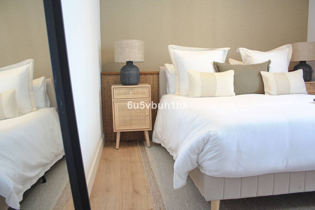 4 Bed Apartment for sale in Marbella Costa Del Sol, Málaga, Spain