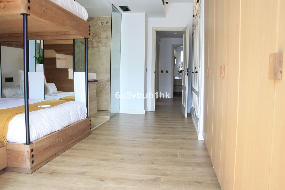 4 Bed Apartment for sale in Marbella Costa Del Sol, Málaga, Spain
