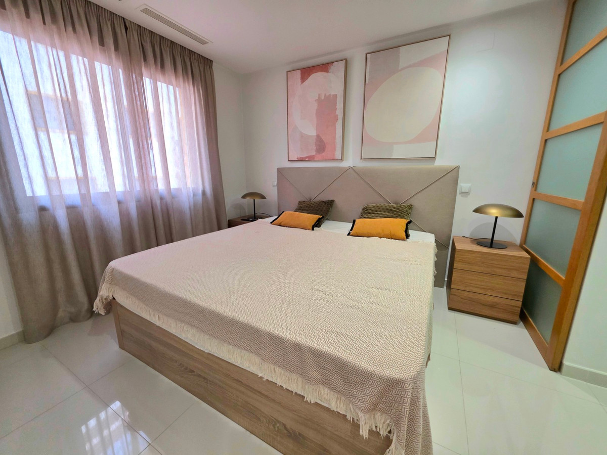 Se vende Apartamento Planta Media de 2 dormitorios en Costa Blanca, Alicante, España