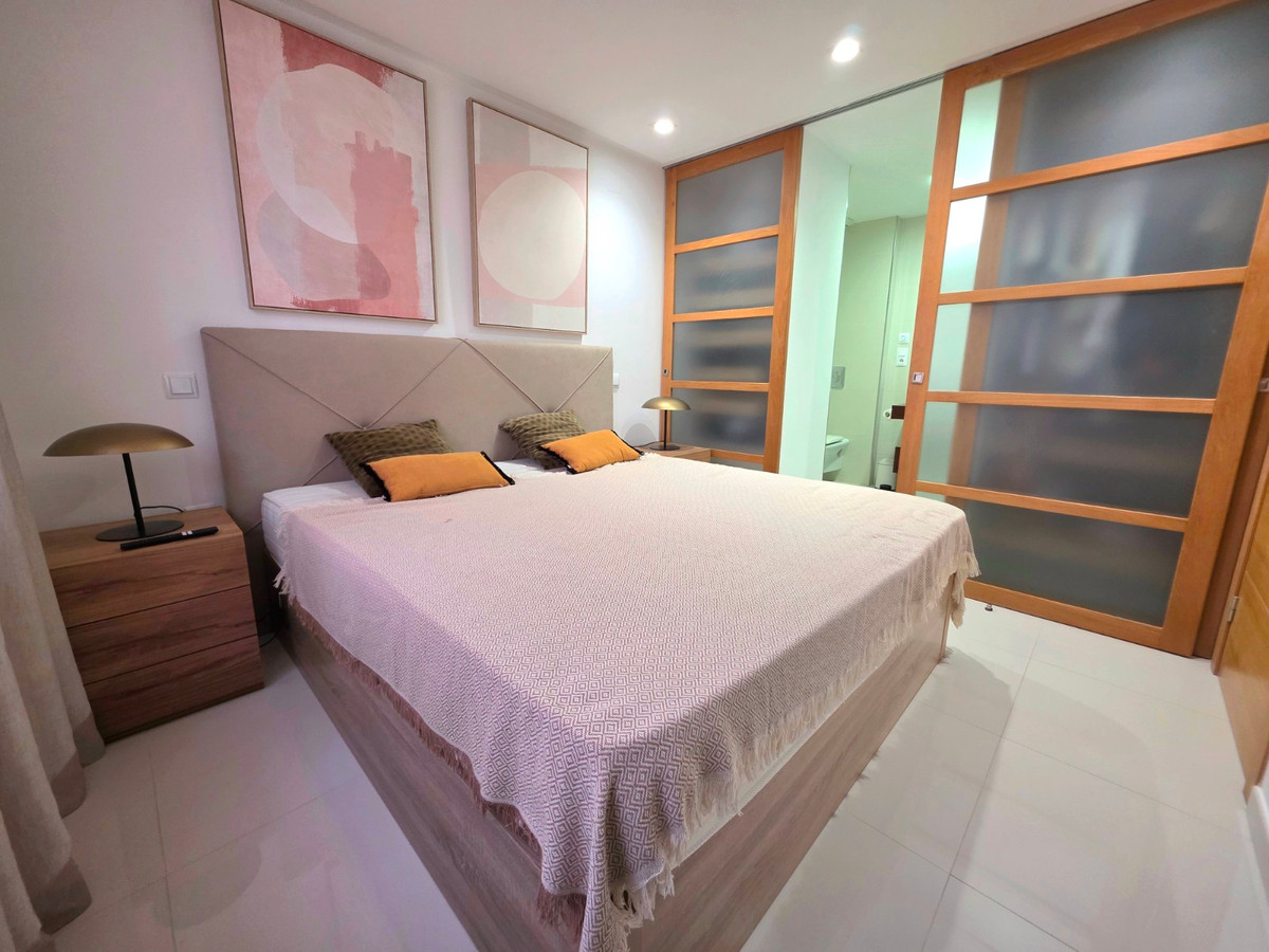 Se vende Apartamento Planta Media de 2 dormitorios en Costa Blanca, Alicante, España