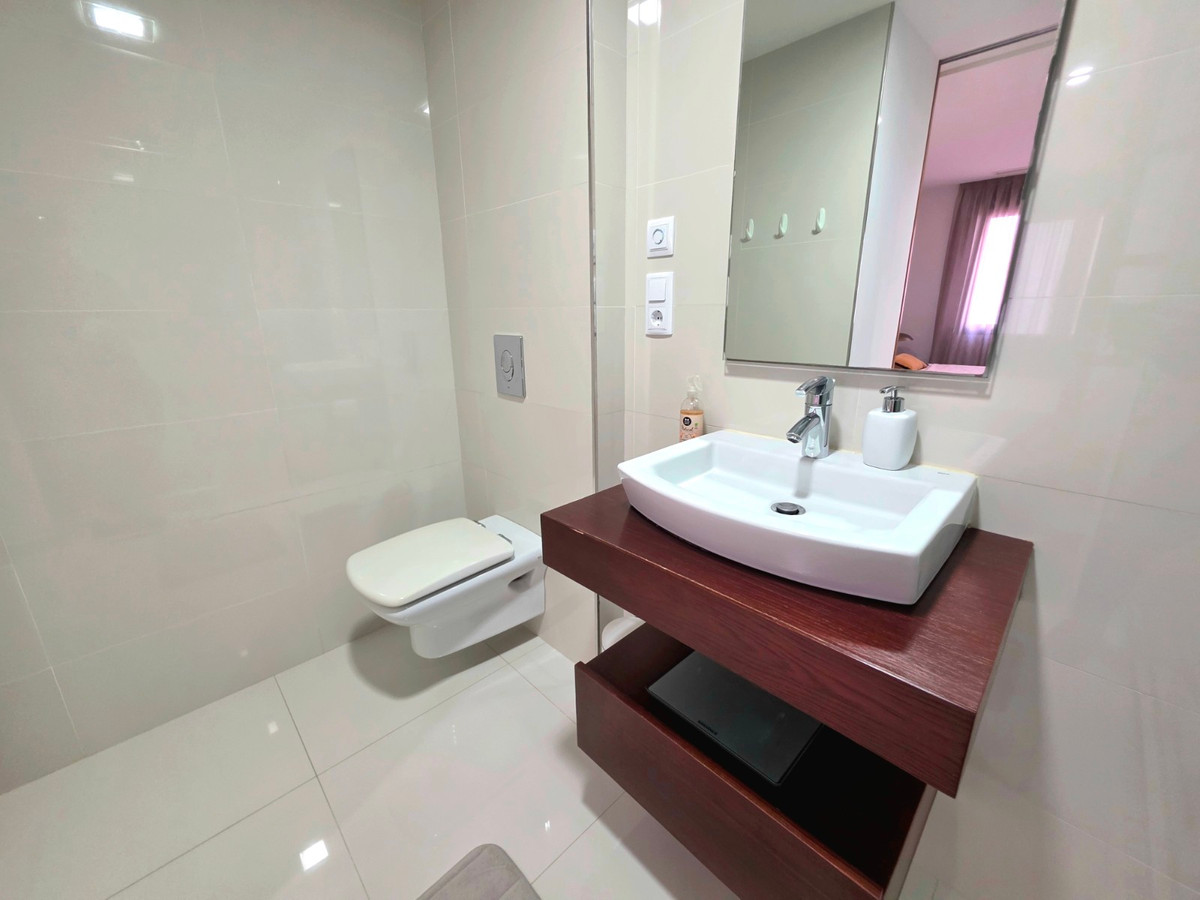 Se vende Apartamento Planta Media de 2 dormitorios en Costa Blanca, Alicante, España