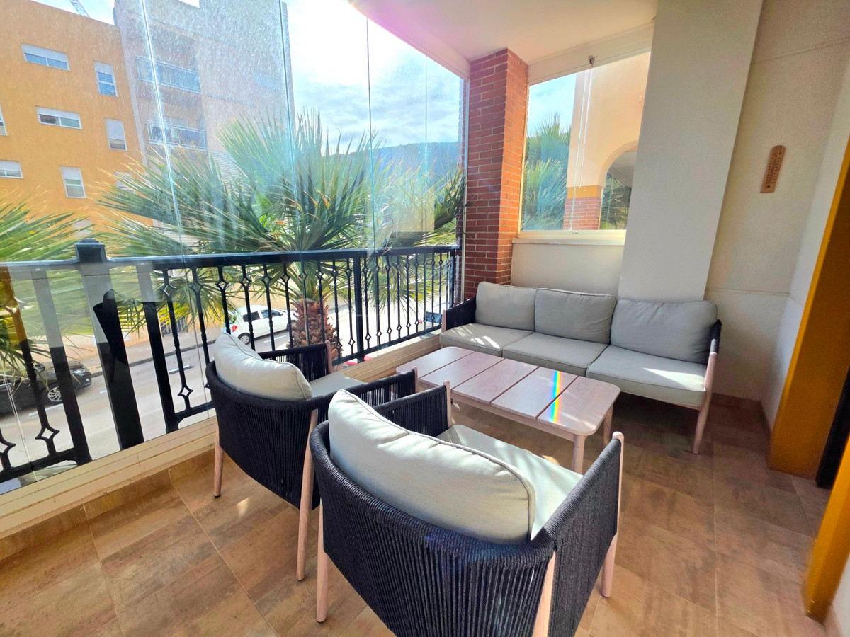 Se vende Apartamento Planta Media de 2 dormitorios en Costa Blanca, Alicante, España