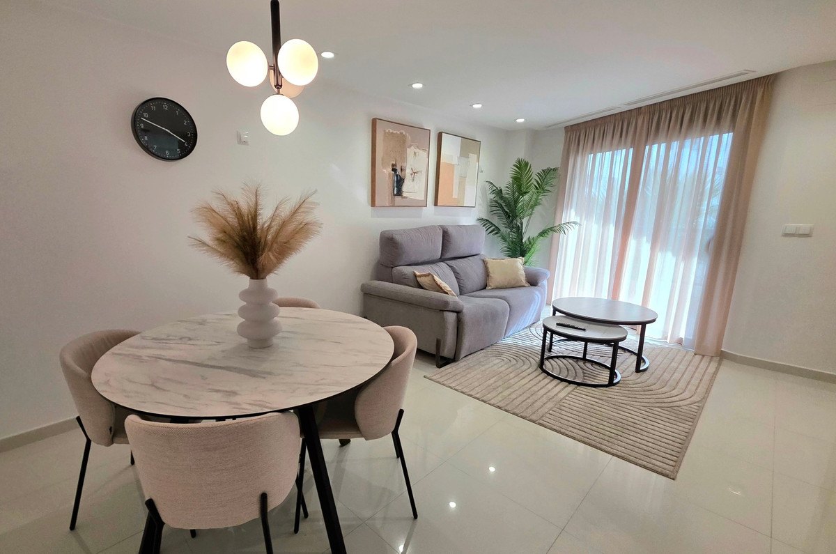 Se vende Apartamento Planta Media de 2 dormitorios en Costa Blanca, Alicante, España