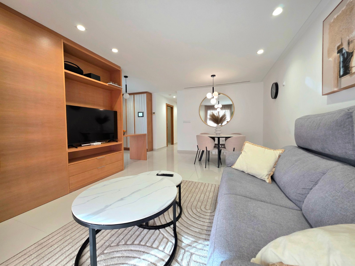 Se vende Apartamento Planta Media de 2 dormitorios en Costa Blanca, Alicante, España