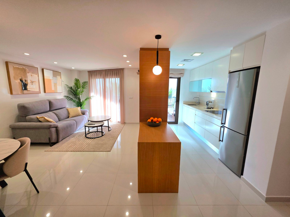 Se vende Apartamento Planta Media de 2 dormitorios en Costa Blanca, Alicante, España