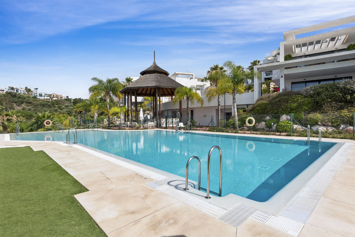 3 Bed Apartment for sale in Benahavís Costa Del Sol, Málaga, Spain