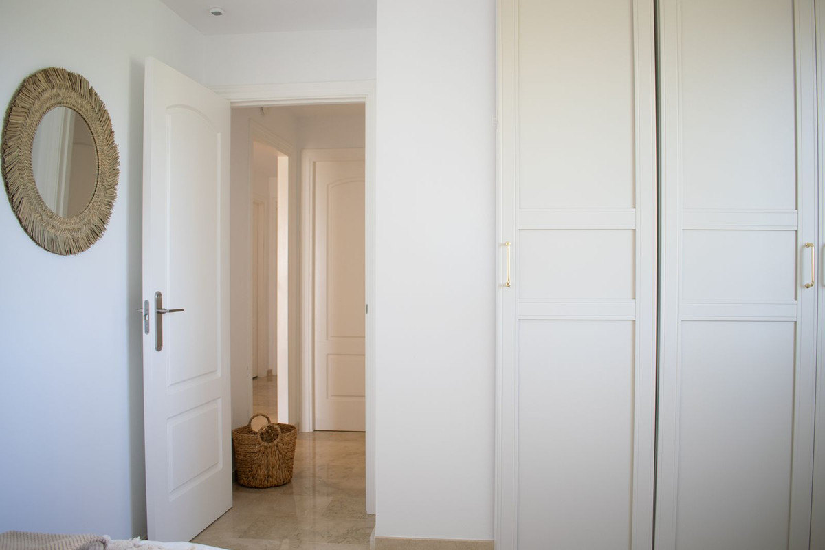 3 Bed Apartment for sale in Manilva Costa Del Sol, Málaga, Spain