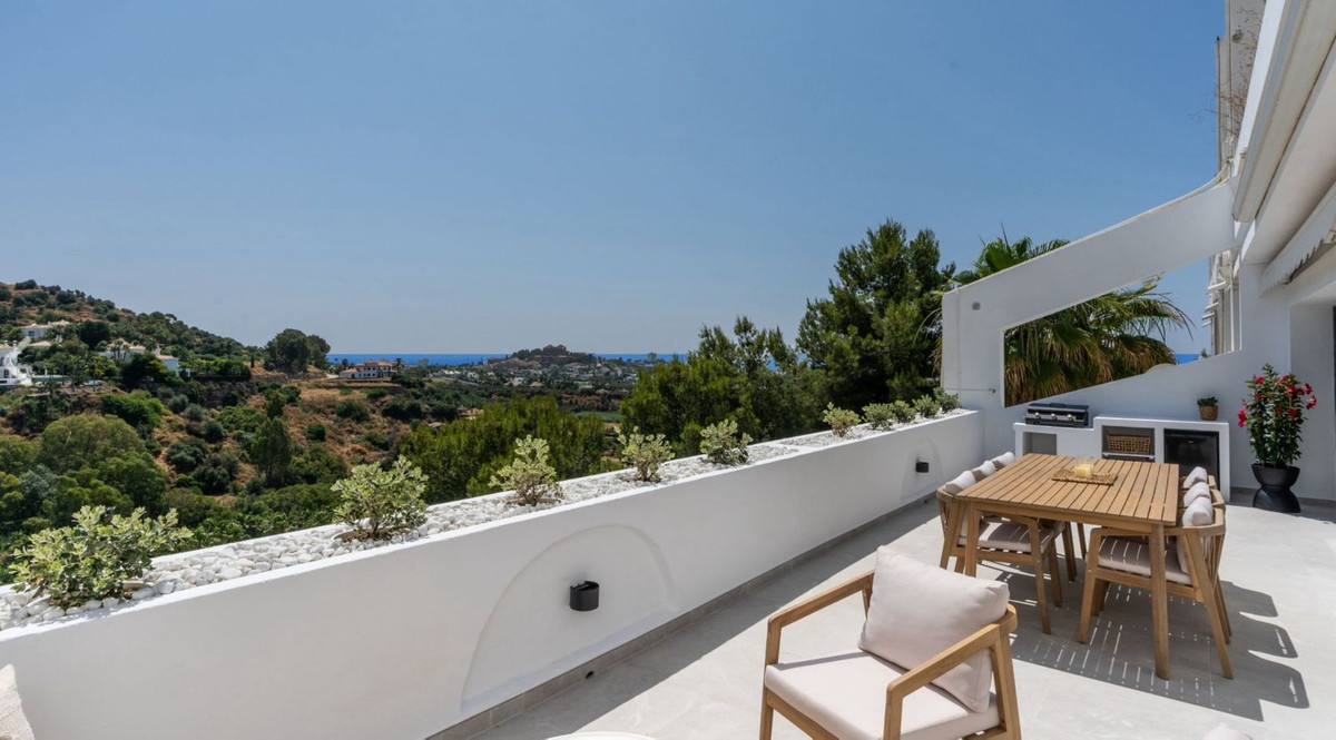 3 Bed Townhouse for sale in La Quinta Costa Del Sol, Málaga, Spain