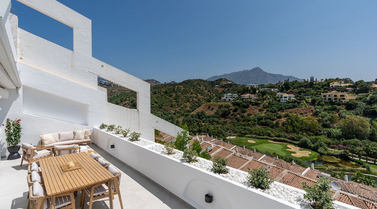 3 Bed Townhouse for sale in La Quinta Costa Del Sol, Málaga, Spain