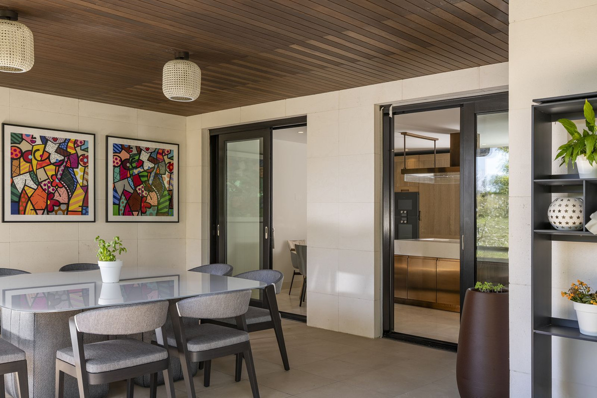 Se vende Adosada de 5 dormitorios en Costa Del Sol, Cadiz, España