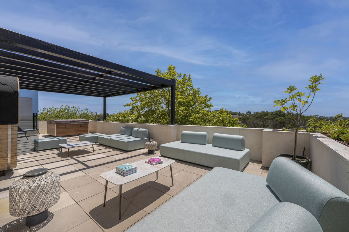 Se vende Adosada de 5 dormitorios en Costa Del Sol, Cadiz, España