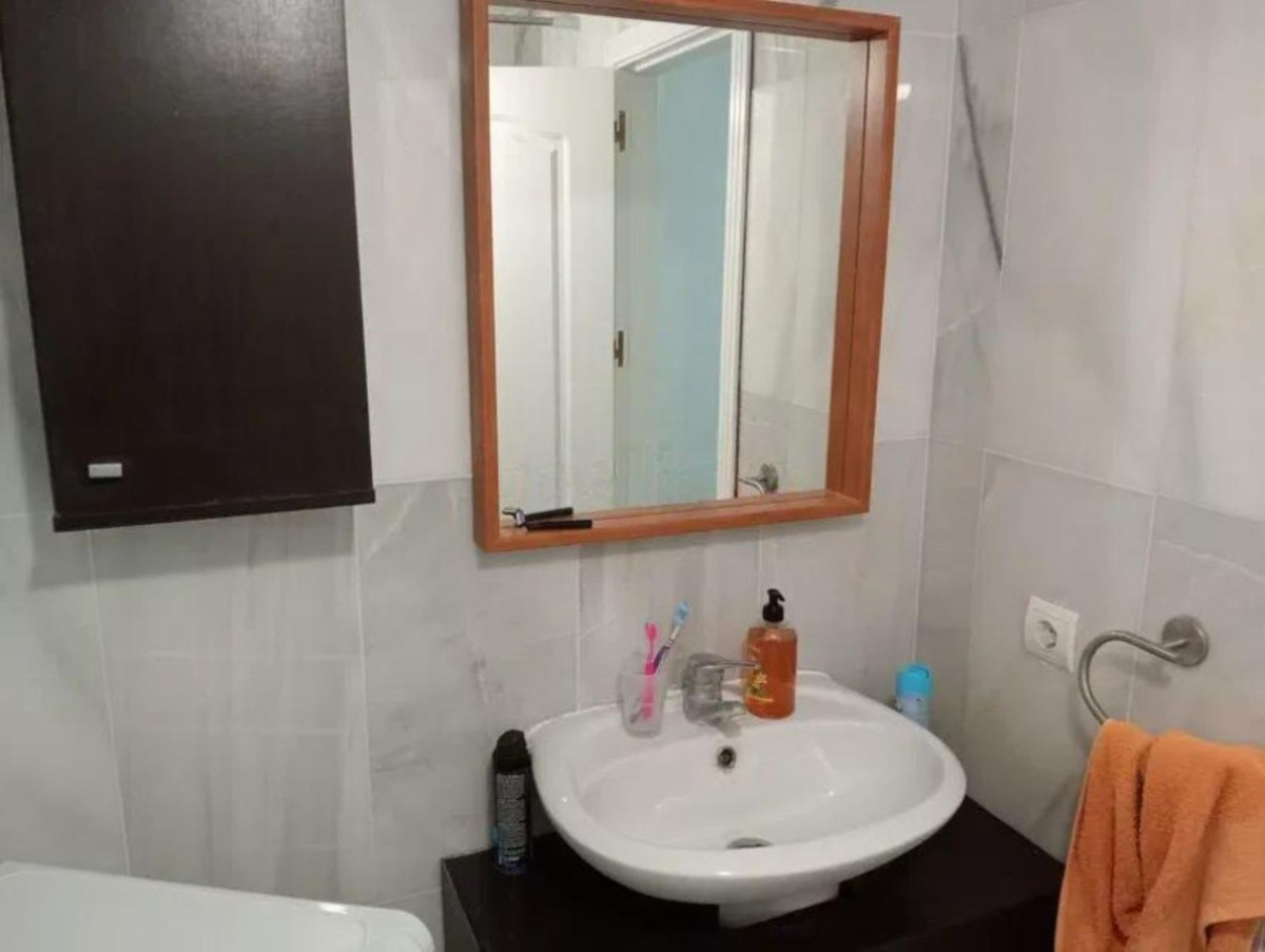 Se vende Apartamento Planta Media de 1 dormitorios en Costa Del Sol, Málaga, España