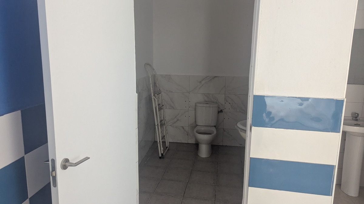 Se vende Edificio residencial  en Costa Del Sol, Málaga, España