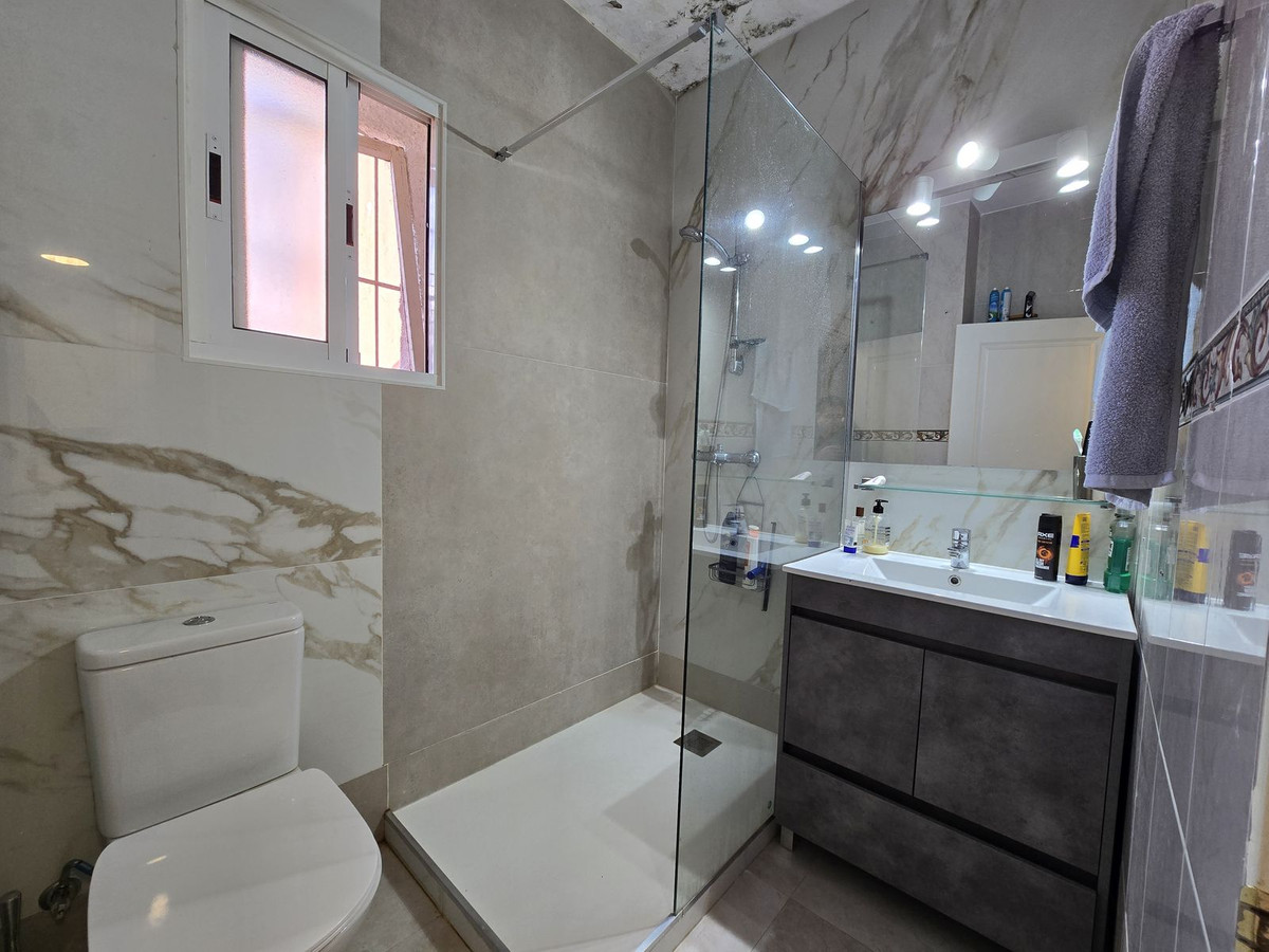 Se vende Adosada de 1 dormitorios en Costa Del Sol, Málaga, España