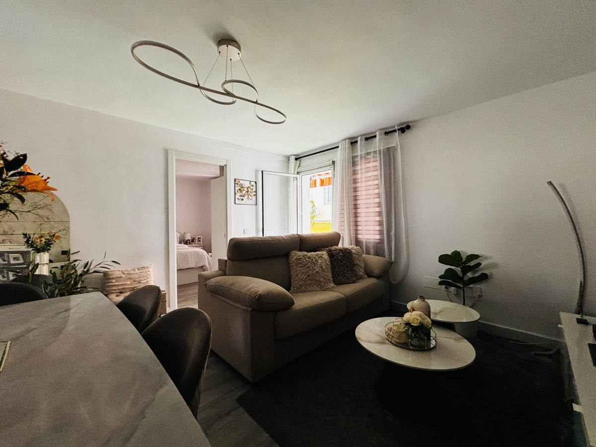 Se vende Apartamento en Planta Última de 3 dormitorios en Costa Del Sol, Málaga, España