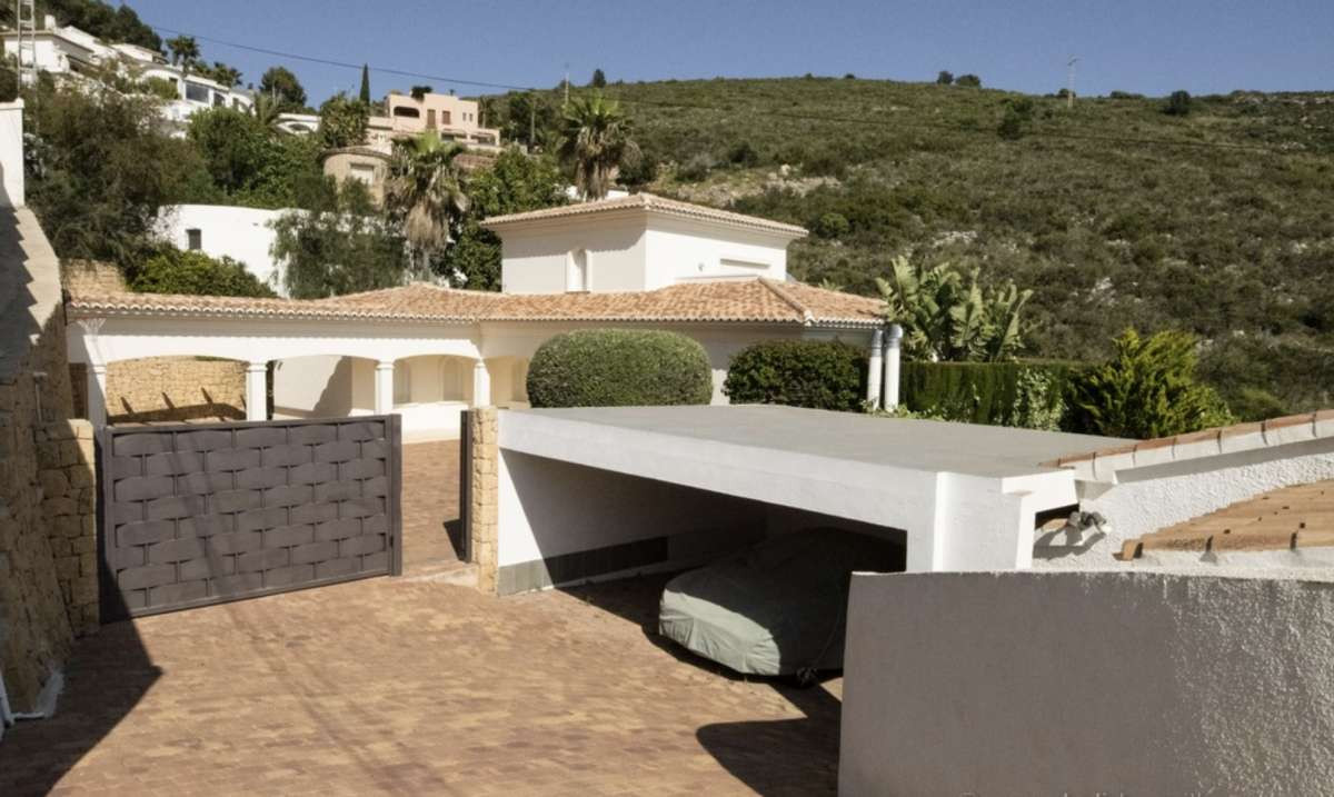 4 Bed Townhouse for sale in Moraira Costa Blanca, Alicante, Spain