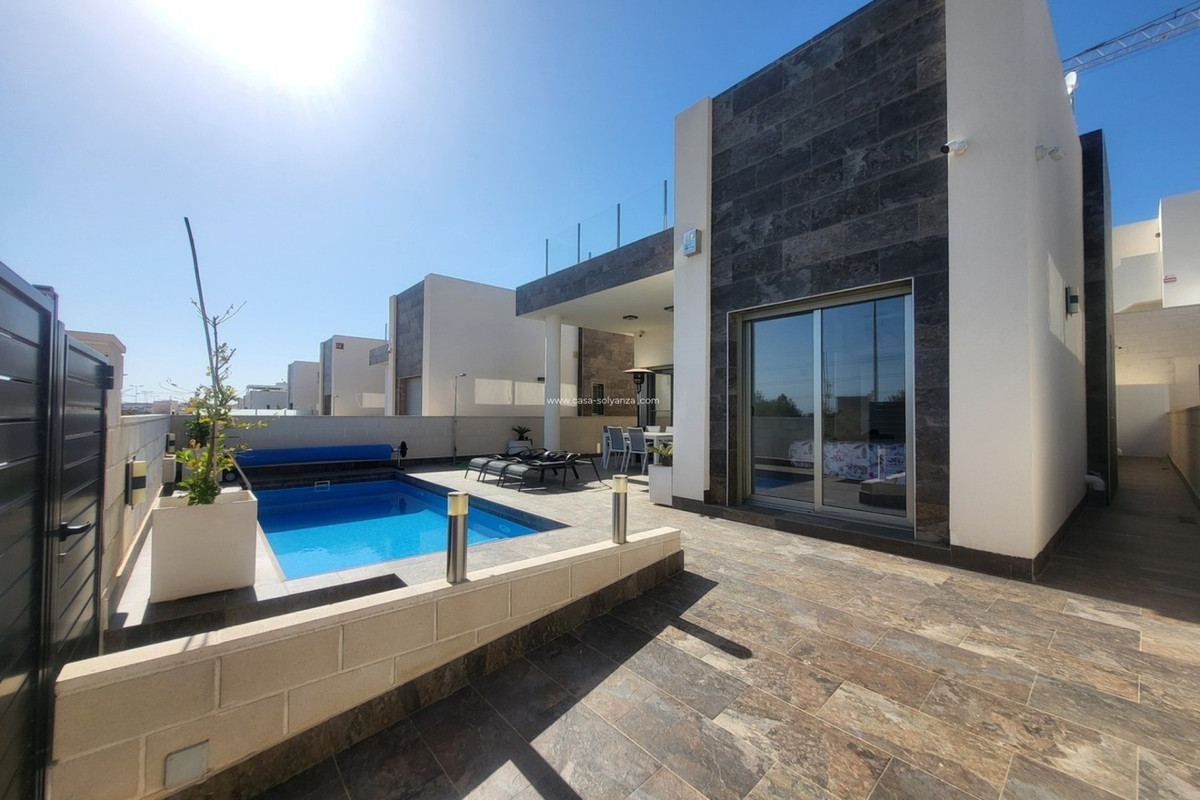 3 Bed Townhouse for sale in Villamartin Costa Blanca, Alicante, Spain